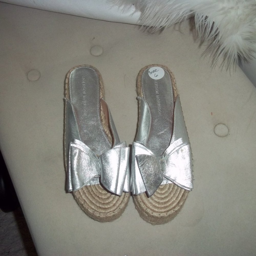 SILVER SANDLES